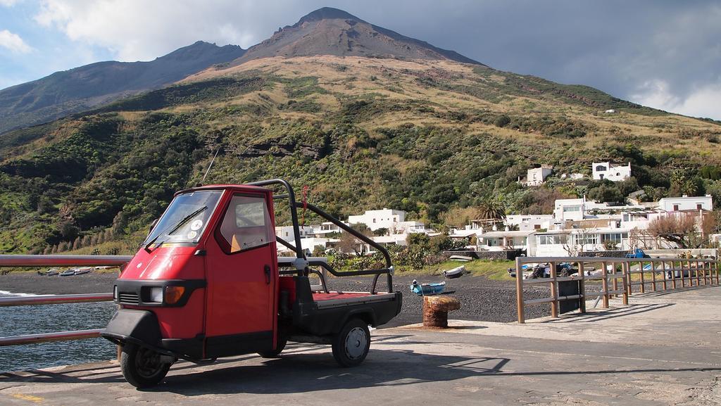 Il Vulcano A Piedi Stromboli Exterior photo