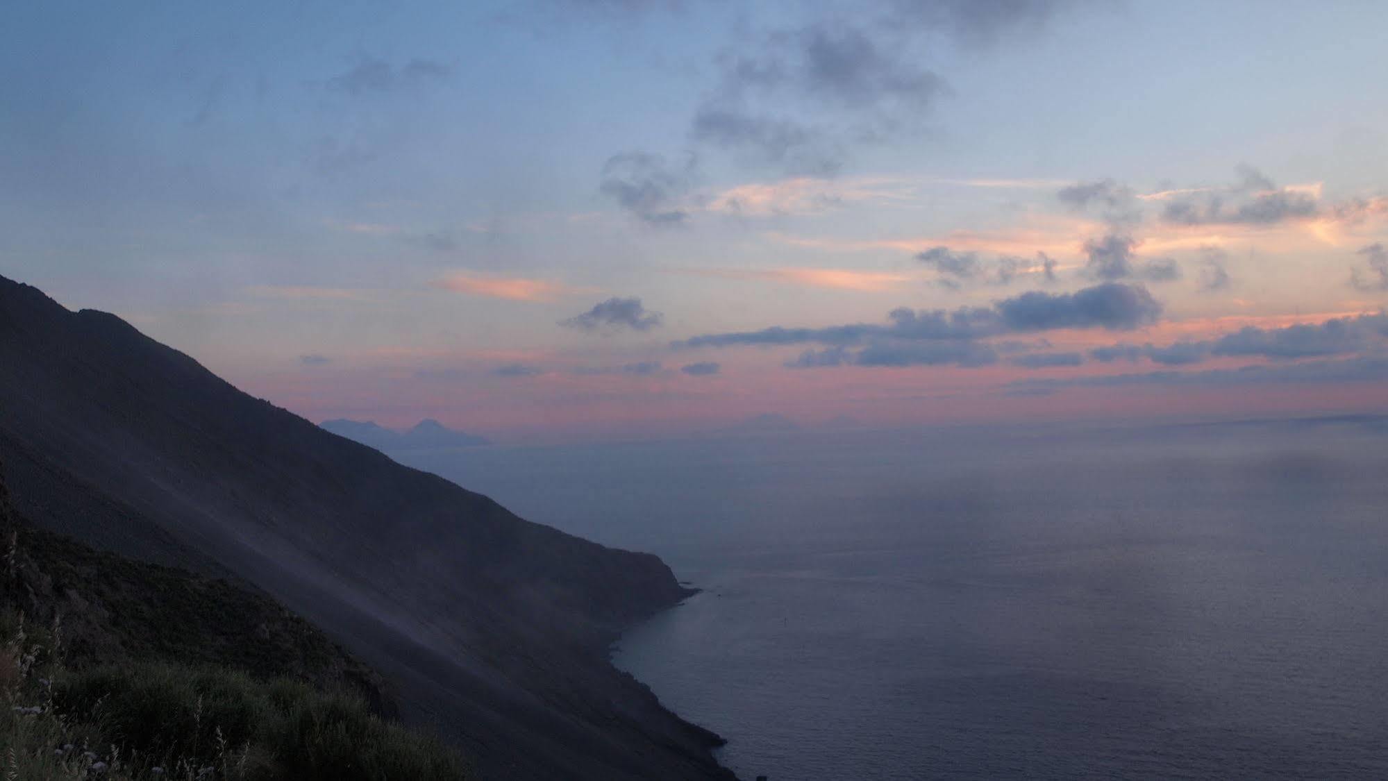 Il Vulcano A Piedi Stromboli Exterior photo